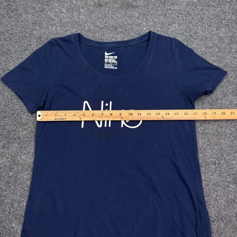 Nike Tee Shirt Top Womens Size Medium Navy Blue Athletic Cut Big Logo Athleisure